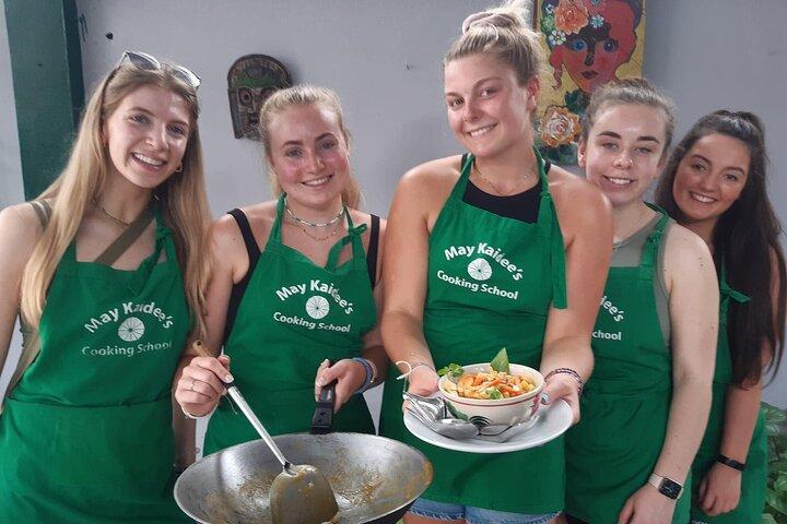 May Kaidee Thai Cooking Clase completa y exprés en Bangkok