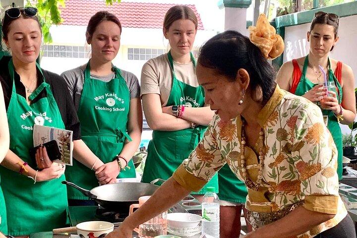 May Kaidee Thai Cooking Clase completa y exprés en Bangkok