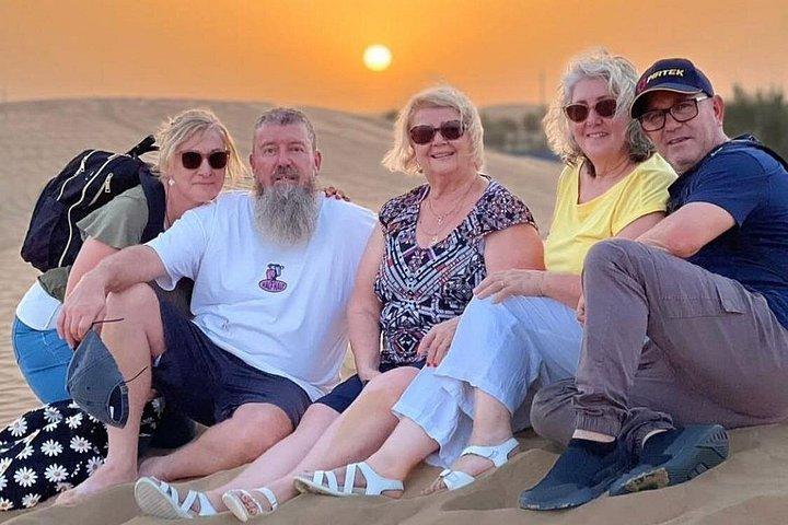 Safari VIP Red Dune con BBQ Pick/Drop Dinner Quad bike opcional