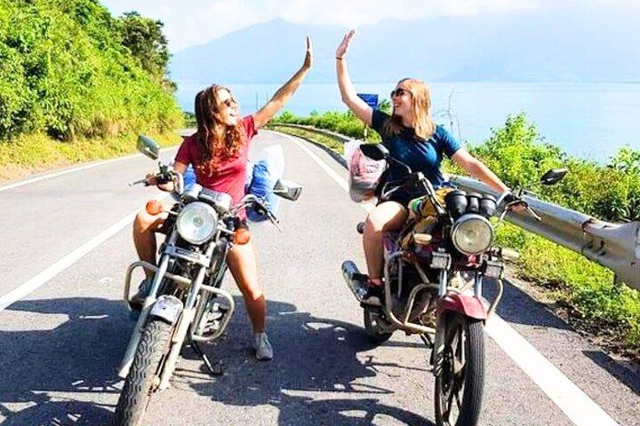 Tour della città imperiale e della campagna con Mr T Easy Rider