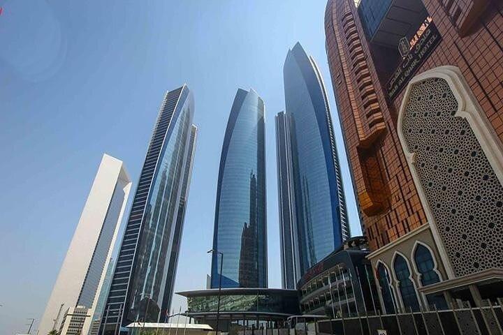 Excursion d'une journée complète à Abu Dhabi au départ de Dubaï avec visite de la mosquée