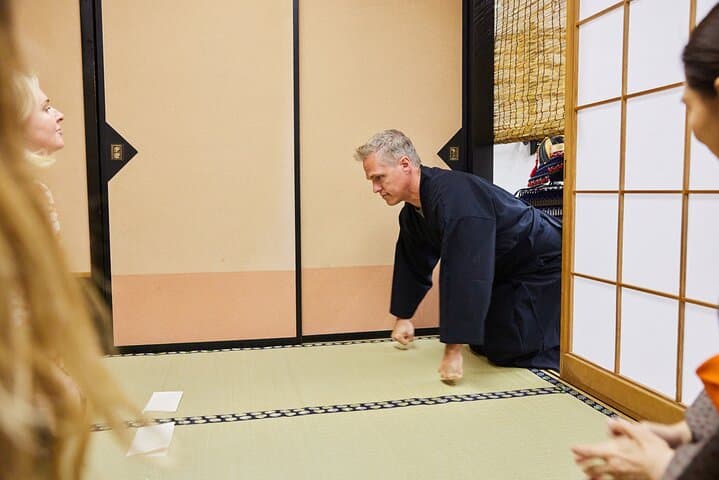 Learn Zen of Making tea Matcha,enjyoing Wagashi/Osaka Castle