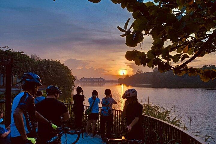 Tour en bicicleta Singapore Sunrise (naturaleza oculta + desayuno local)