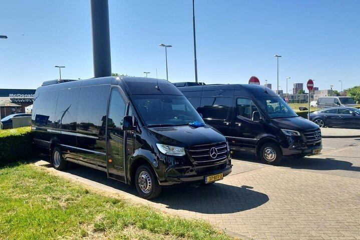 プライベートアムステルダムグループ風車チーズとクロッグ日帰り旅行