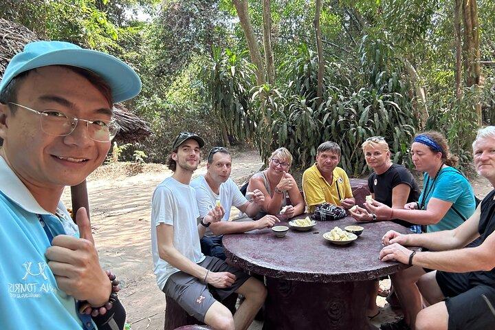 Cu Chi-Ben Duoc Tunnels & War Restants Museum – Piccolo gruppo
