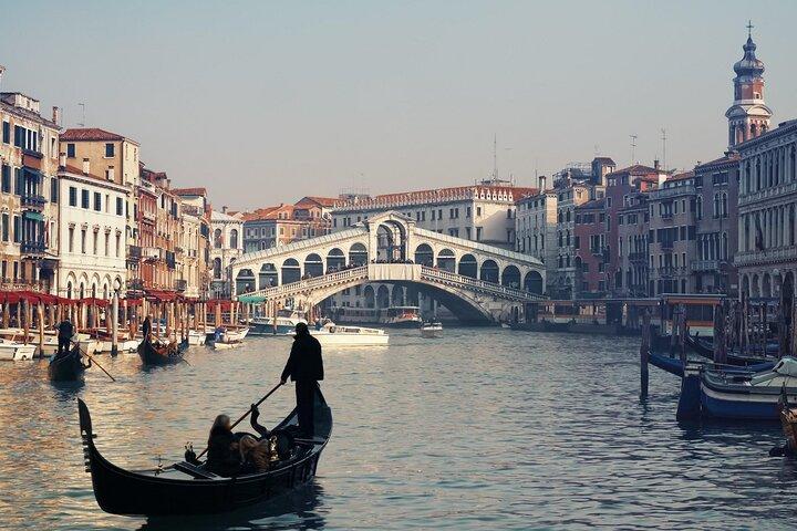 De Florence: Explorez Venise lors d'une excursion semi-privée d'une journée en train