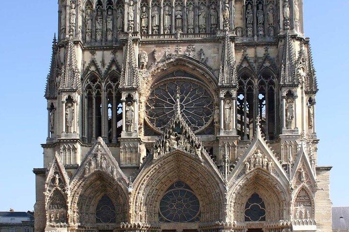 Champagne Mumm à Reims Excursion privée d'une demi-journée au départ de Paris