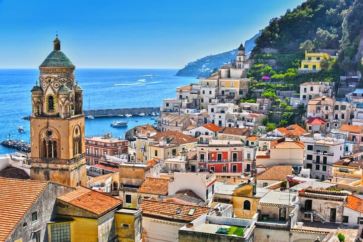 Private transfer from Naples to Salerno, 2h of sightseeing stop
