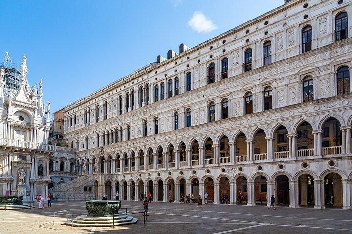 Doge's Palace Tour: Segredos do Império de Veneza