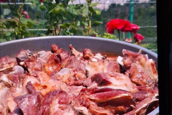 Cours de cuisine de la ferme à la table avec la famille locale par 1001 AlbAdv
