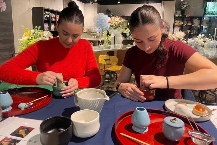 Matcha Making Experience in Shinjuku