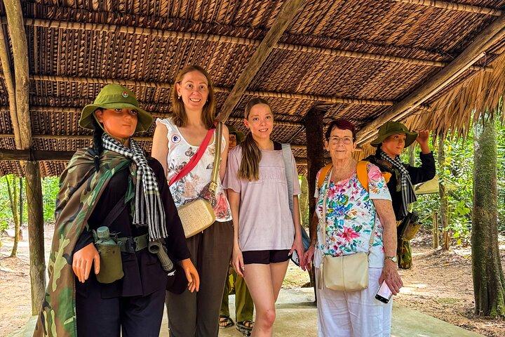 Explore os túneis de Cu Chi com tour privado da cidade de Ho Chi Minh