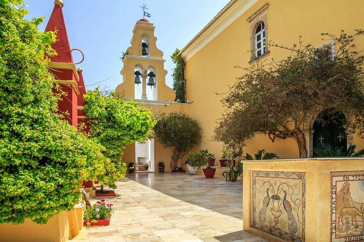 Excursão a Corfu com Palácio Achillion e Paleokastritsa