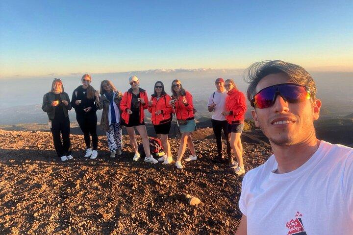 Pôr do sol no Monte Etna com degustação siciliana