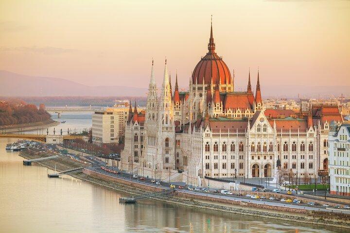 Wien nach Budapest - Privater Transfer mit 2h Sightseeing