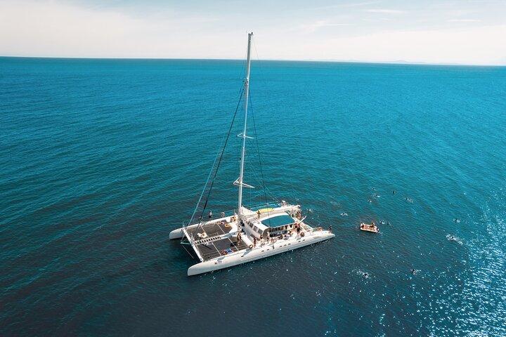 Volledige dag VIP Catamaran Cruise naar het eiland Anastasia