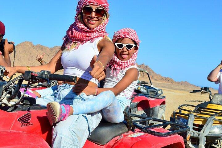 Marsa Alam Quad Bike Safari et promenade en chameau avec dîner et spectacle