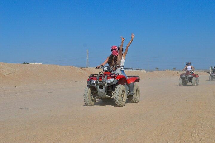 Marsa Alam Quad Bike Safari et promenade en chameau avec dîner et spectacle
