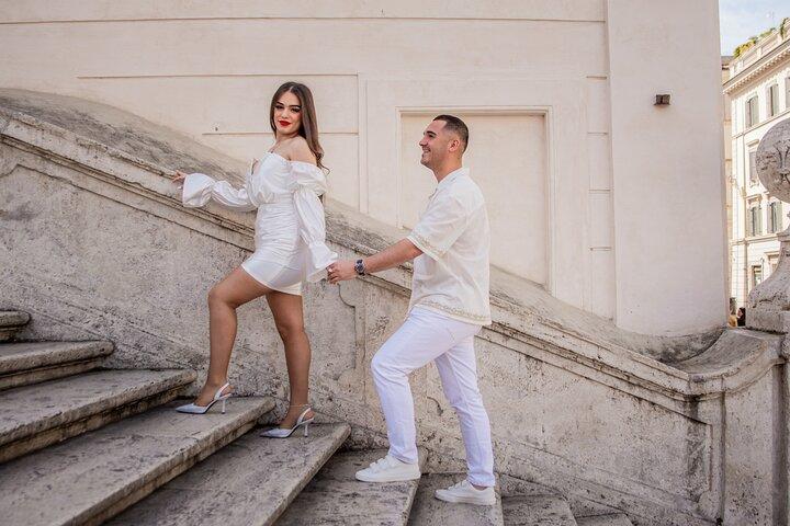 Roma: il tuo servizio fotografico privato a Piazza di Spagna