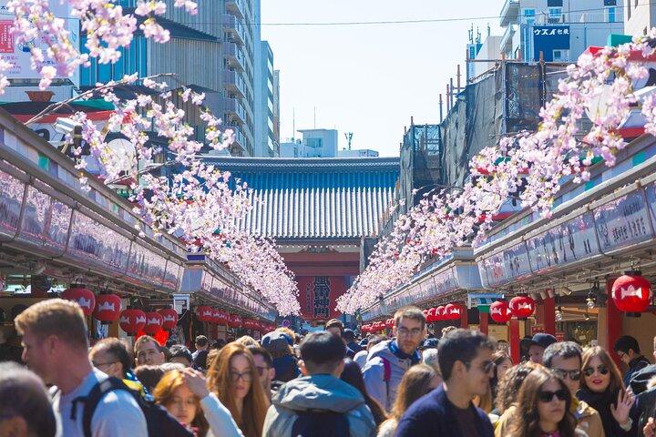 Tour privado de Asakusa para apresentá-lo a alguns lugares incomuns