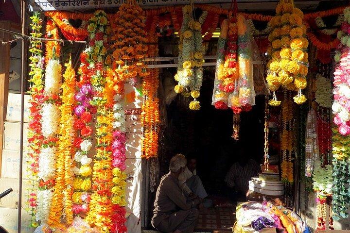 Private Udaipur Shopping Tour with Pickup & Drop-off