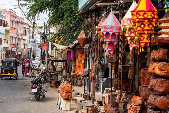 Private Udaipur Shopping Tour with Pickup & Drop-off