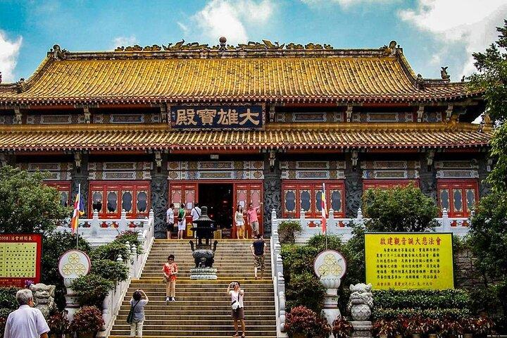 Gita di un giorno a Mountainous Lantau Island: Tour privato