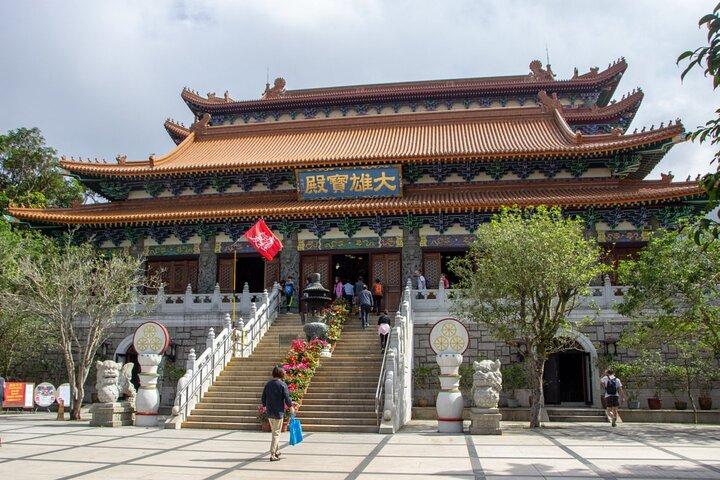 Gita di un giorno a Mountainous Lantau Island: Tour privato