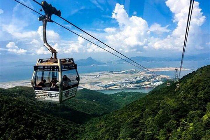 Gita di un giorno a Mountainous Lantau Island: Tour privato