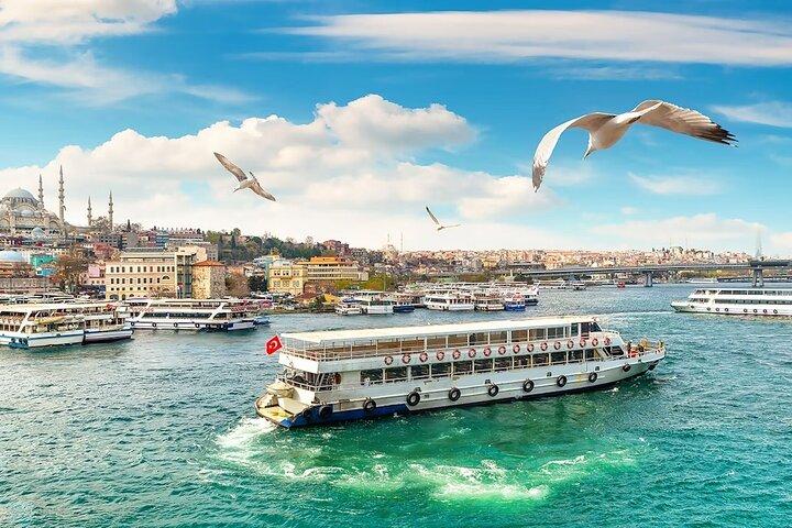 Sunset Bosphorus Yacht kryssning med snacks och Guide