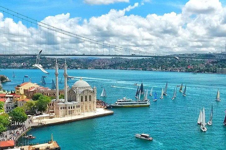 Sunset Bosphorus Yacht kryssning med snacks och Guide