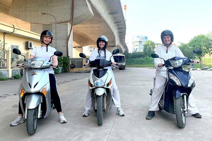 Motorradunterricht in Hanoi