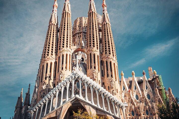 Visita guiada a la Sagrada Familia con acceso sin colas