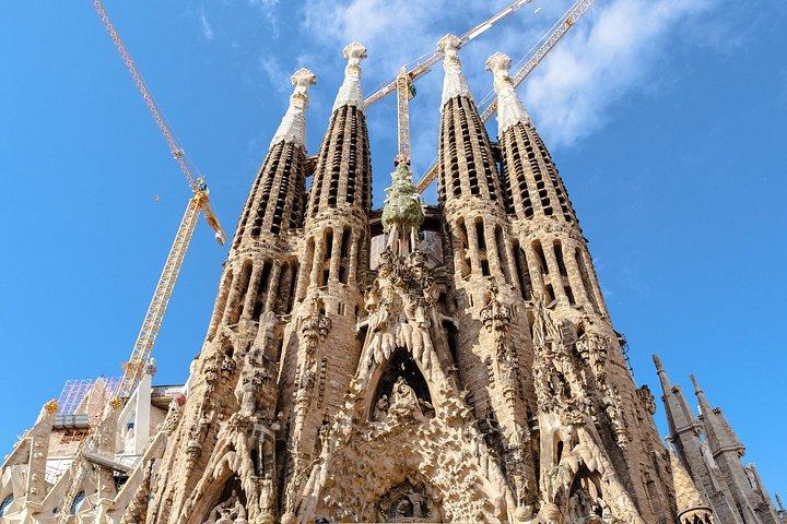 Visita guiada a la Sagrada Familia con acceso sin colas