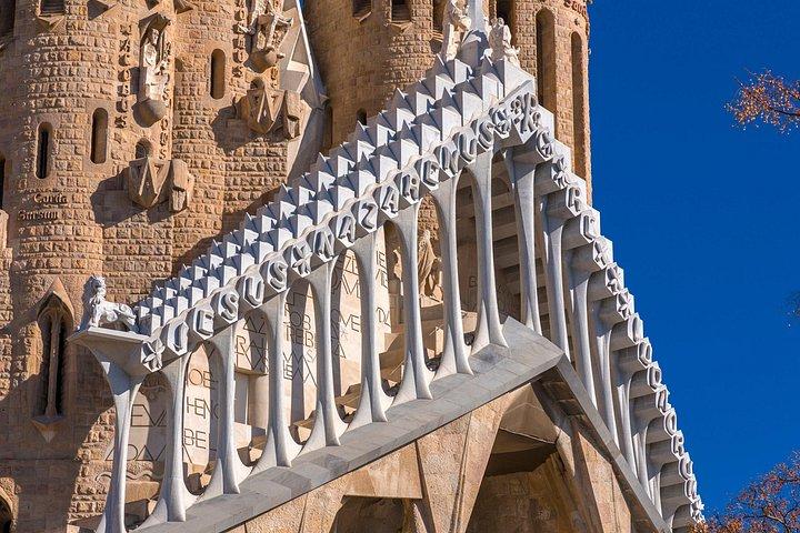 Visita guiada a la Sagrada Familia con acceso sin colas