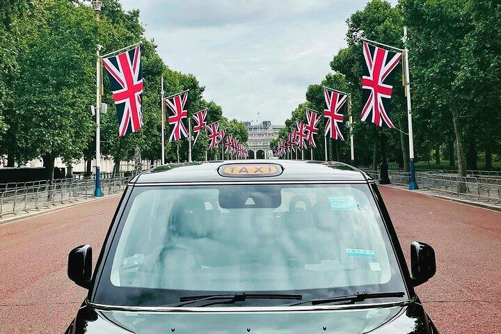 Excursion privée à Londres dans un emblématique taxi noir électrique