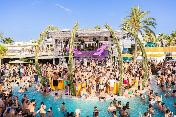 Ibiza:ナイトクラブ&プールパーティーパス3枚