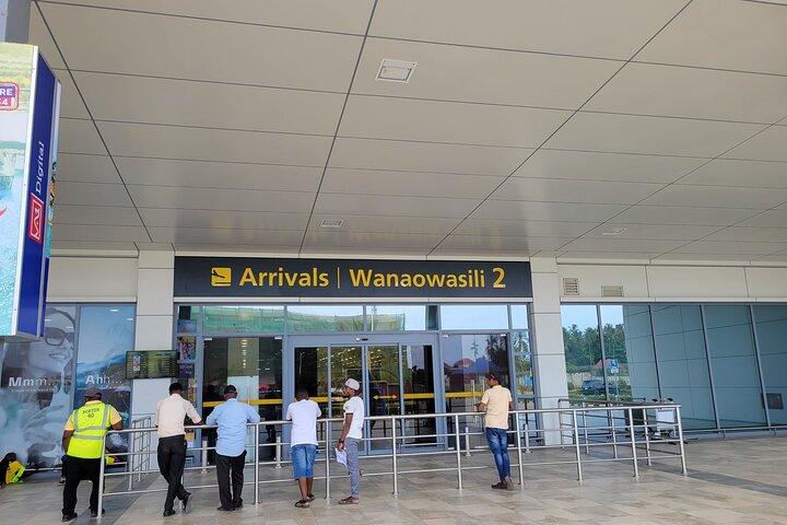 ザンジバル空港〜イーストコーストホテルへの送迎（プライベート）