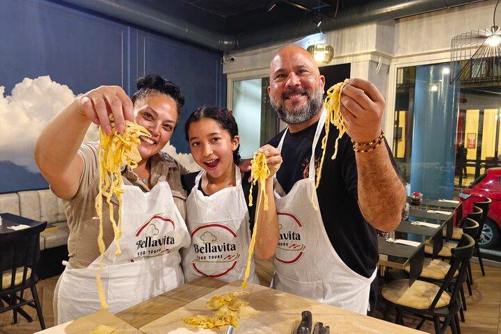 Roma: Clase de Cocina de Pasta Fettuccine Ravioli y Tiramisu