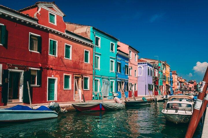 Murano e Burano com visita à Fábrica de Vidro e Museu da Renda