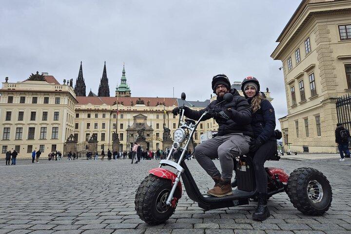 Praga's Panoramic Views & Sightseeing em Trike Elétrico