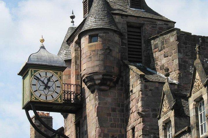 Edinburgh Walking Tour: Explore Top Sights & Hidden Gems