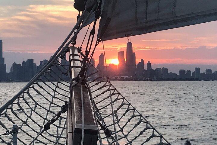 ¡Espectáculo de fuegos artificiales de Chicago a bordo del Tall Ship Windy!