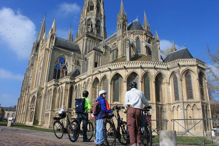 Tilbage til Omaha D-Day E-cykel og kirkegård privat tur