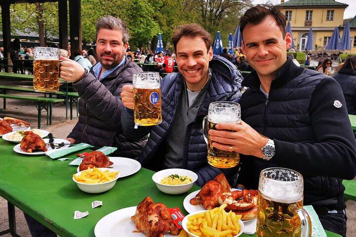 Munich Bike Tour incl 3rd Reich Sites & Beer Garden Stop @ 9h30