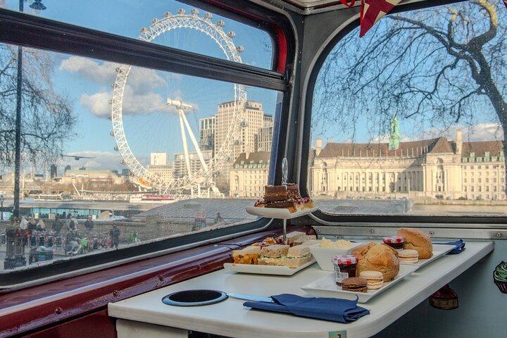 ロンドン: グレート・ブリティッシュ・アフタヌーンティー・バスツアー