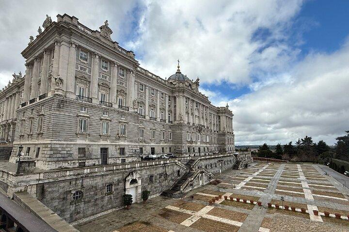 Madrid Walking Tour: Explore Top Sights & Hidden Gems