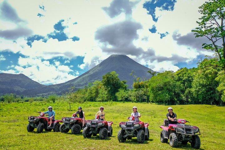 Aventura en ATV La Fortuna Mascarilla de barro y vistas al volcán