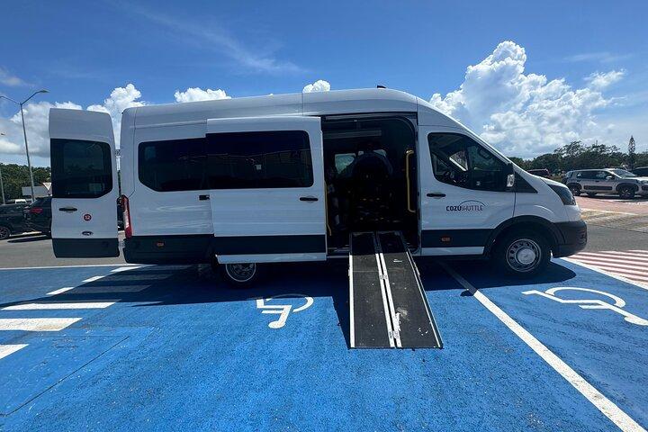 Günstigster gemeinsamer Shuttle vom Flughafen Cozumel 2 Hotels in Cozumel