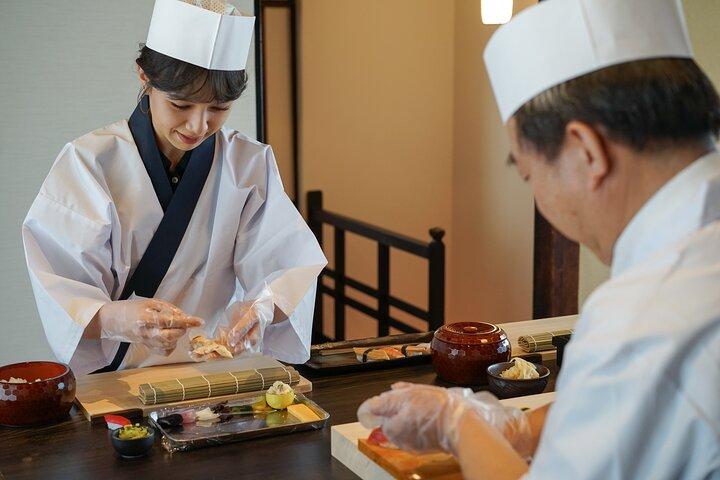 Sushi Making Class in Kyoto musubu